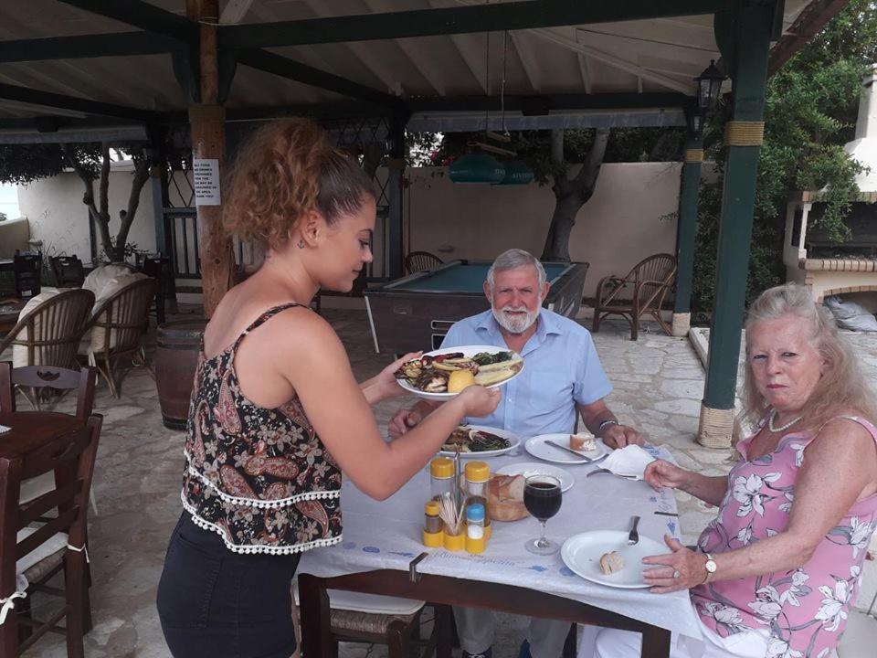 Akti Panela Beach Hotel Kavos Ngoại thất bức ảnh